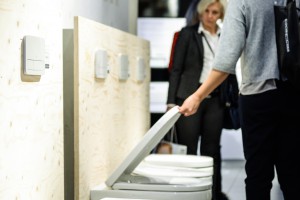 Jak sprzedawać miski WC?