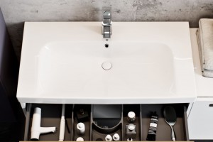 Zmysłowa kolekcja mebli łazienkowych, która zaskoczy cię funkcjonalnością