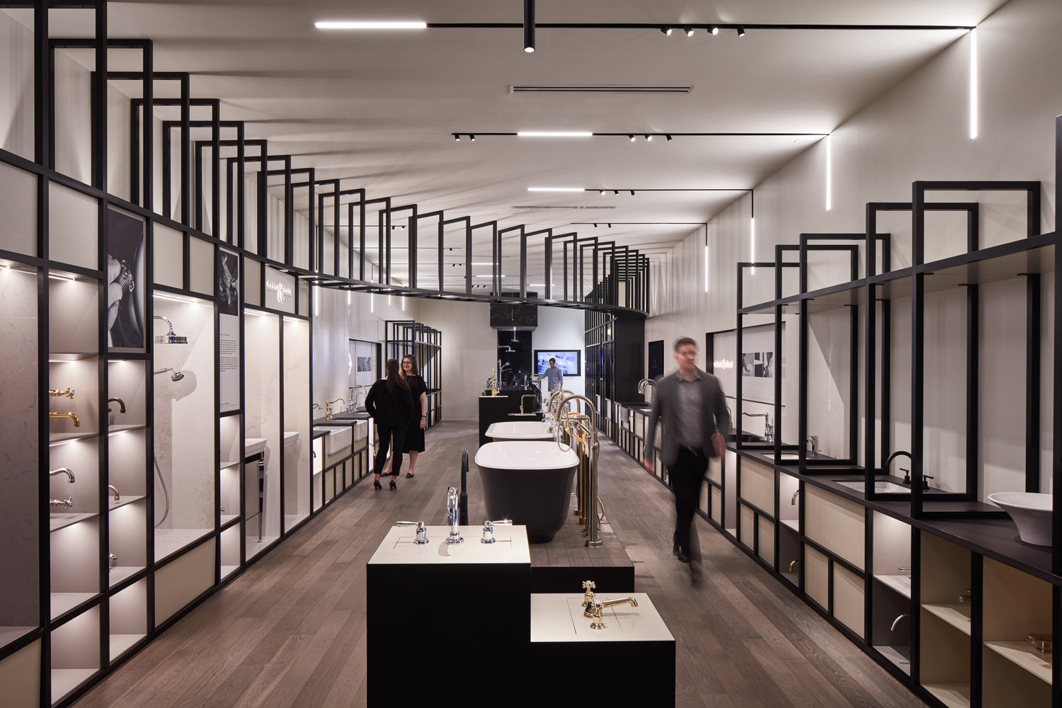 Showroom łazienkowy House of Rohl zaprojektowany przez studio Valerio Dewalt Train Associates. Fot. Tom Harris