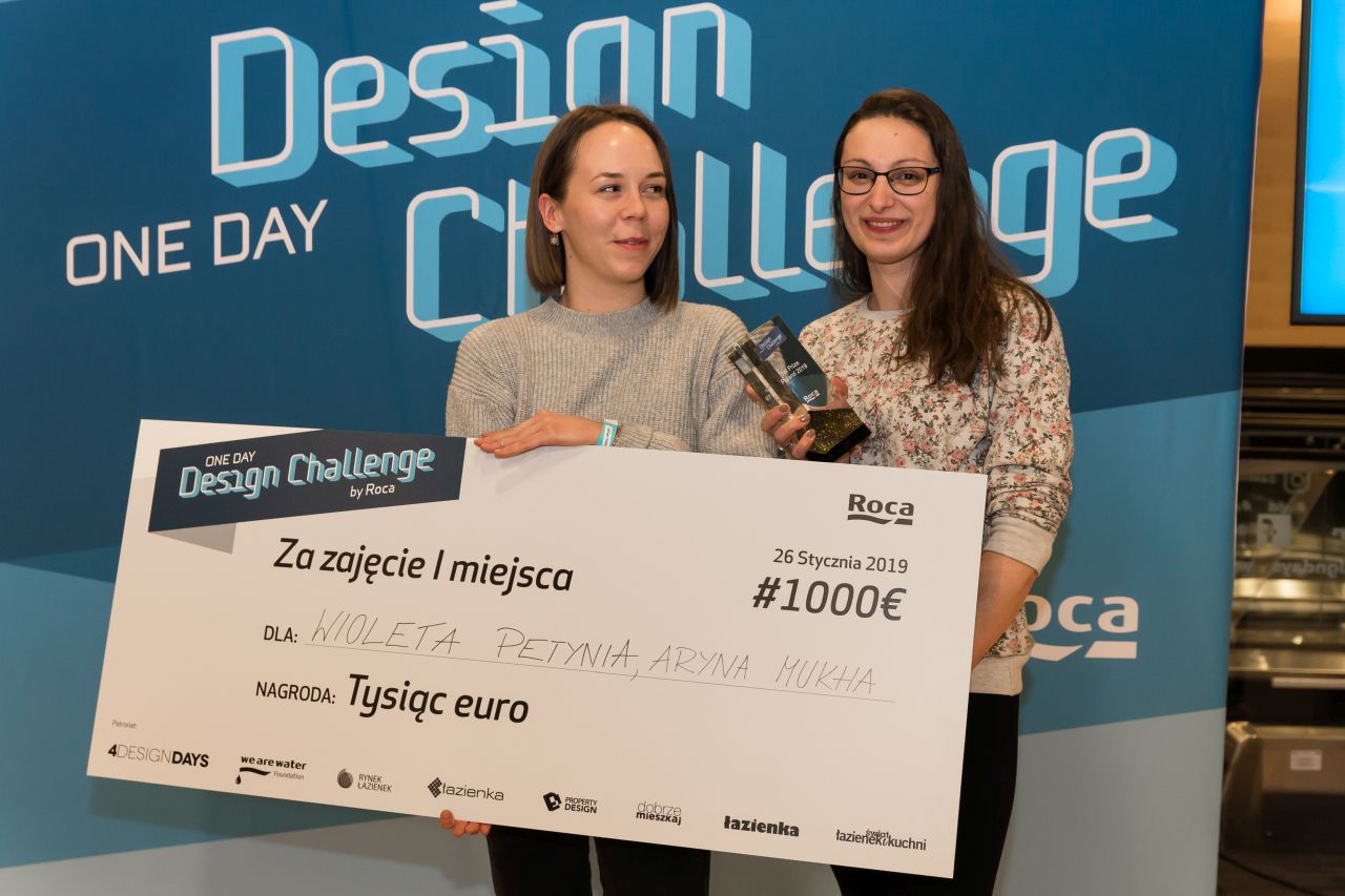 Najlepszym wśród przedłożonych okazał się projekt MOBIEGG Wioletty Petyni i Aryny Mukha z SOHO design. Fot. Roca Polska, Krzysztof Matuszyński